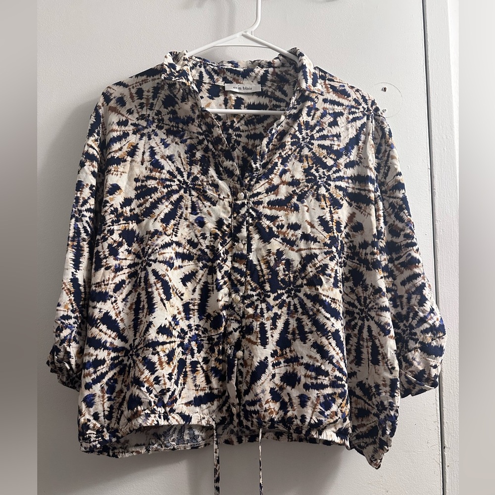Elegant Women's Abstract Print Blouse
